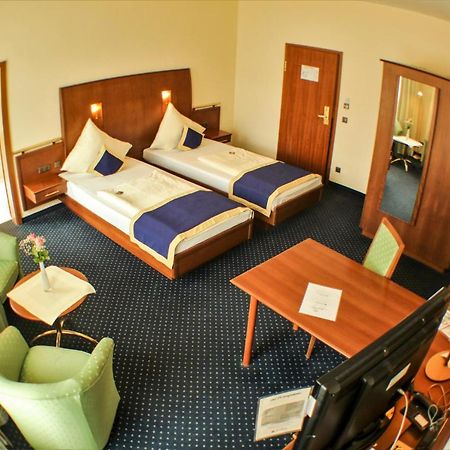 Victoria Hotel Минден Экстерьер фото