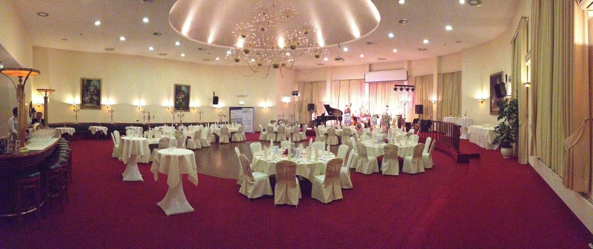 Victoria Hotel Минден Экстерьер фото