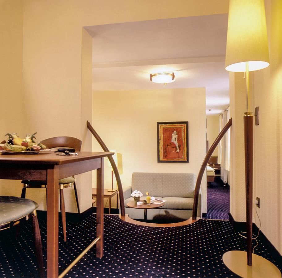 Victoria Hotel Минден Экстерьер фото